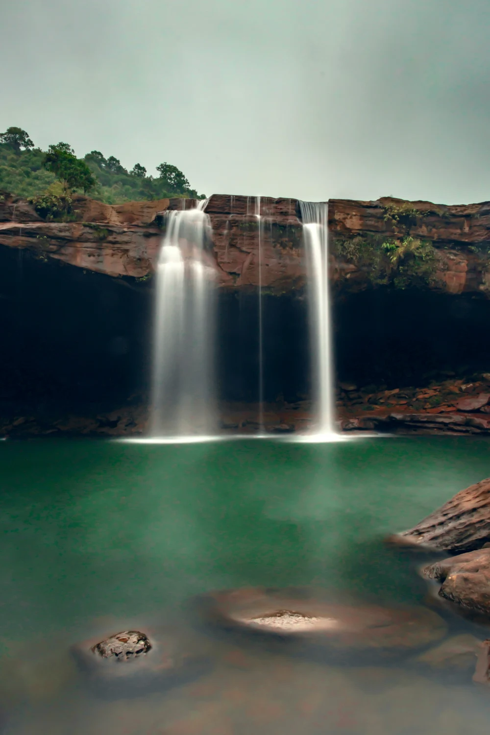 Shillong Cherrapunji Dawki Tour Package 4 Nights 5 Days | Meghalaya Tour | TraveloChat